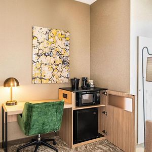 Standard Suite Two Queen Beds